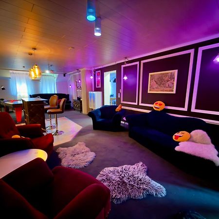Bookeinfach Bad Ems - Private - Sauna Jacuzzi Whirlpool Swimmingpool Alahna Sup Beachvolleyball Billiards Ping Pong Cinema Theater Music Disco Ball Bbq Und Parkplaetze Kültér fotó