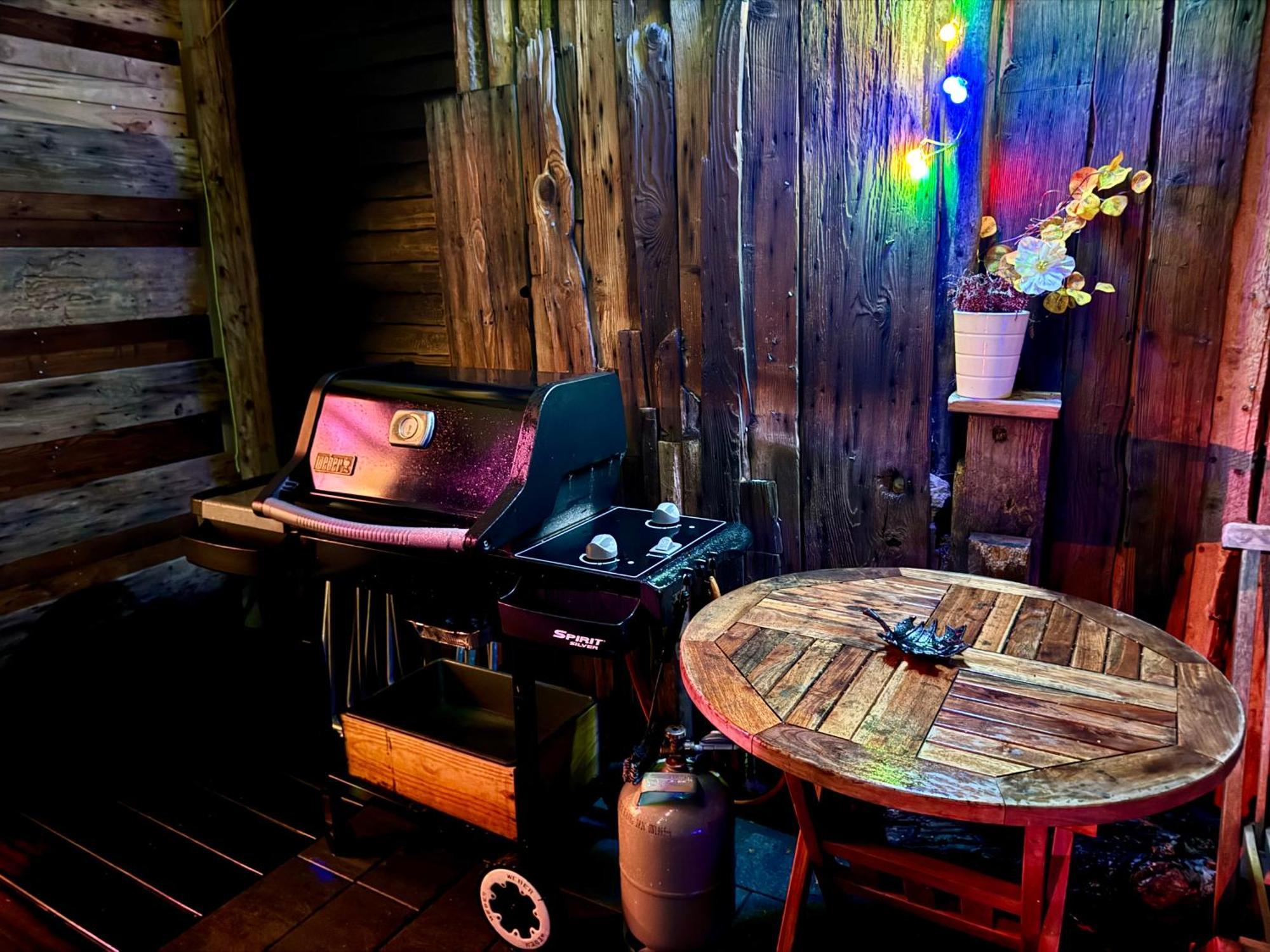 Bookeinfach Bad Ems - Private - Sauna Jacuzzi Whirlpool Swimmingpool Alahna Sup Beachvolleyball Billiards Ping Pong Cinema Theater Music Disco Ball Bbq Und Parkplaetze Kültér fotó