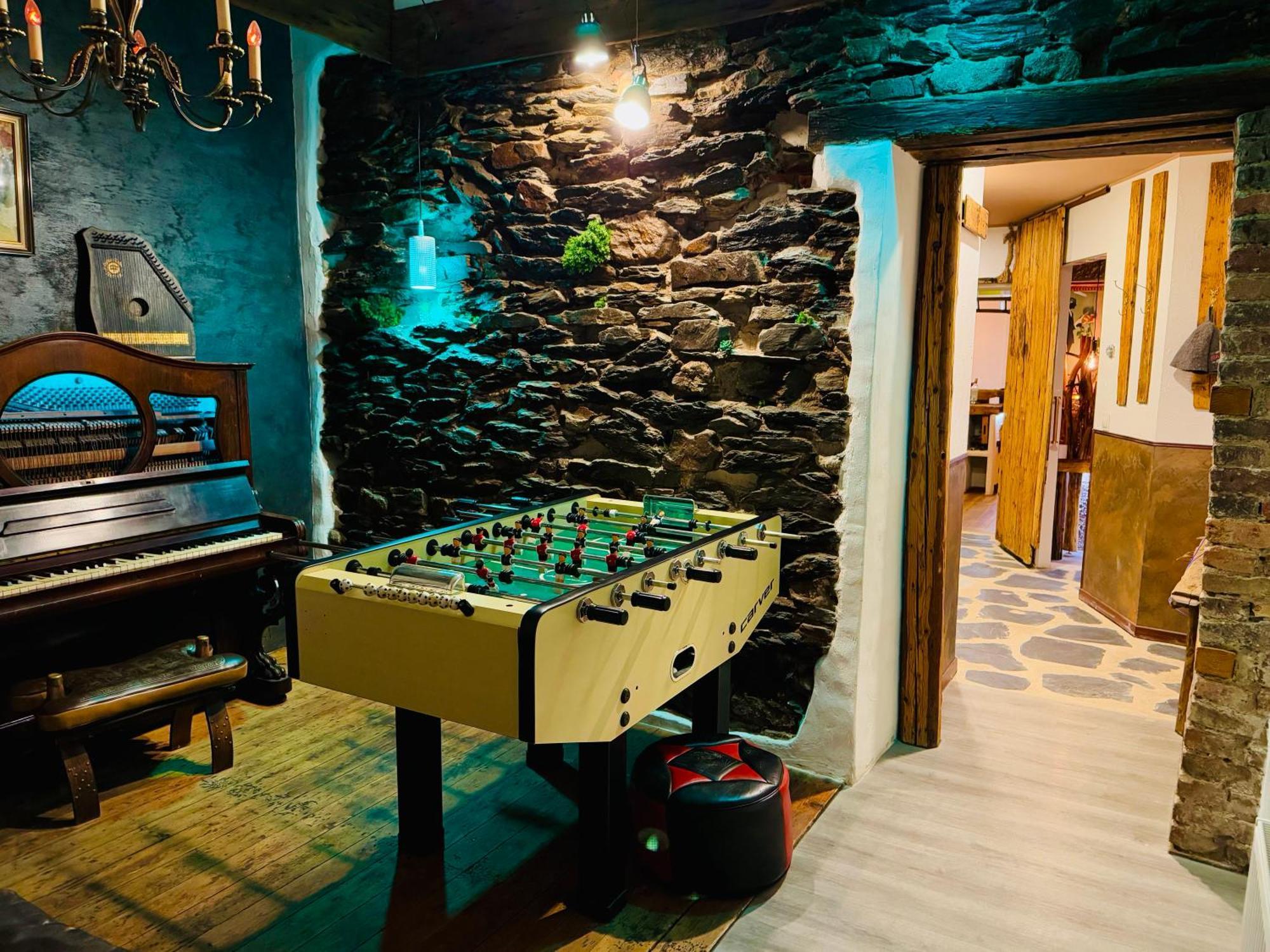 Bookeinfach Bad Ems - Private - Sauna Jacuzzi Whirlpool Swimmingpool Alahna Sup Beachvolleyball Billiards Ping Pong Cinema Theater Music Disco Ball Bbq Und Parkplaetze Kültér fotó