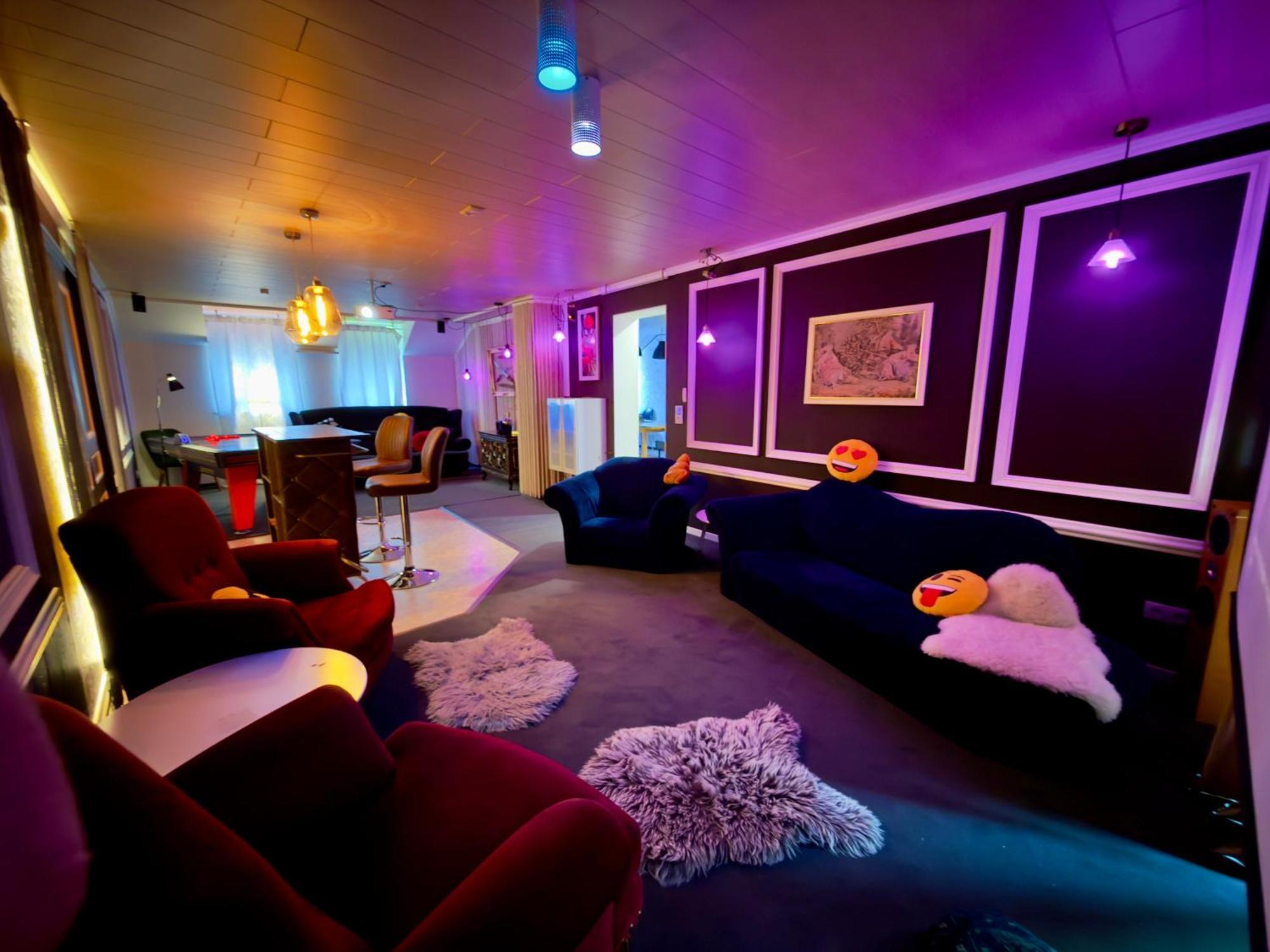 Bookeinfach Bad Ems - Private - Sauna Jacuzzi Whirlpool Swimmingpool Alahna Sup Beachvolleyball Billiards Ping Pong Cinema Theater Music Disco Ball Bbq Und Parkplaetze Kültér fotó